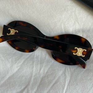 CELINE SUNGLASSES (Celine Triomphe Oval Sunglasses)
